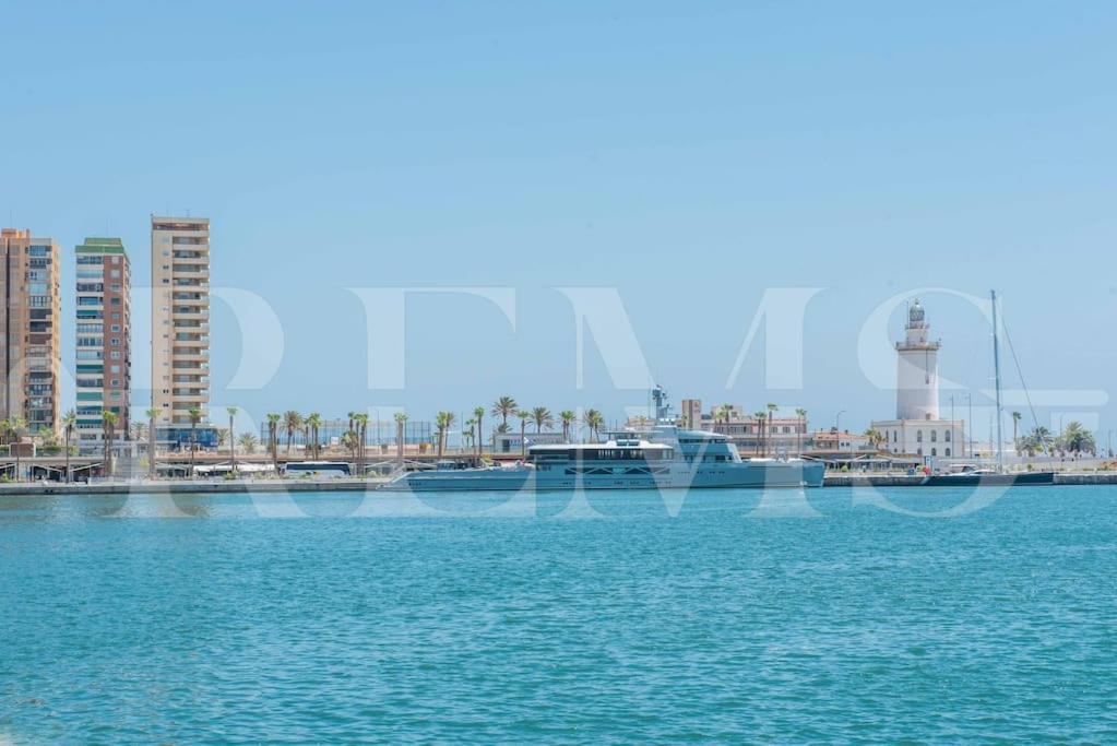 Fresh & Stylish Apartment With Parking By Rems Málaga Esterno foto