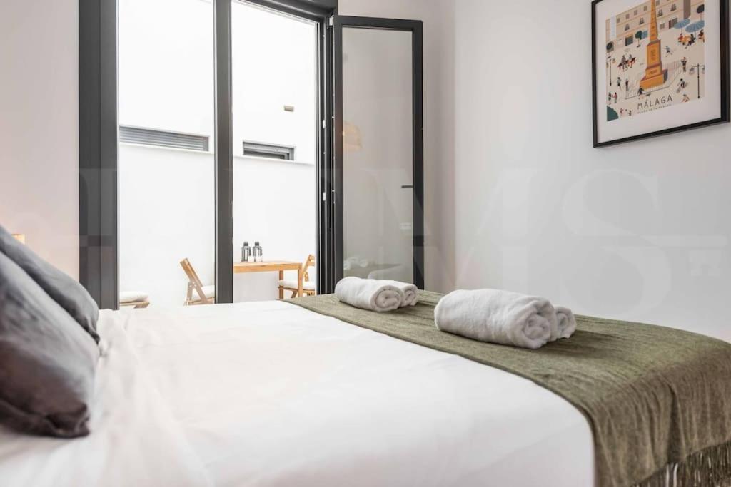Fresh & Stylish Apartment With Parking By Rems Málaga Esterno foto