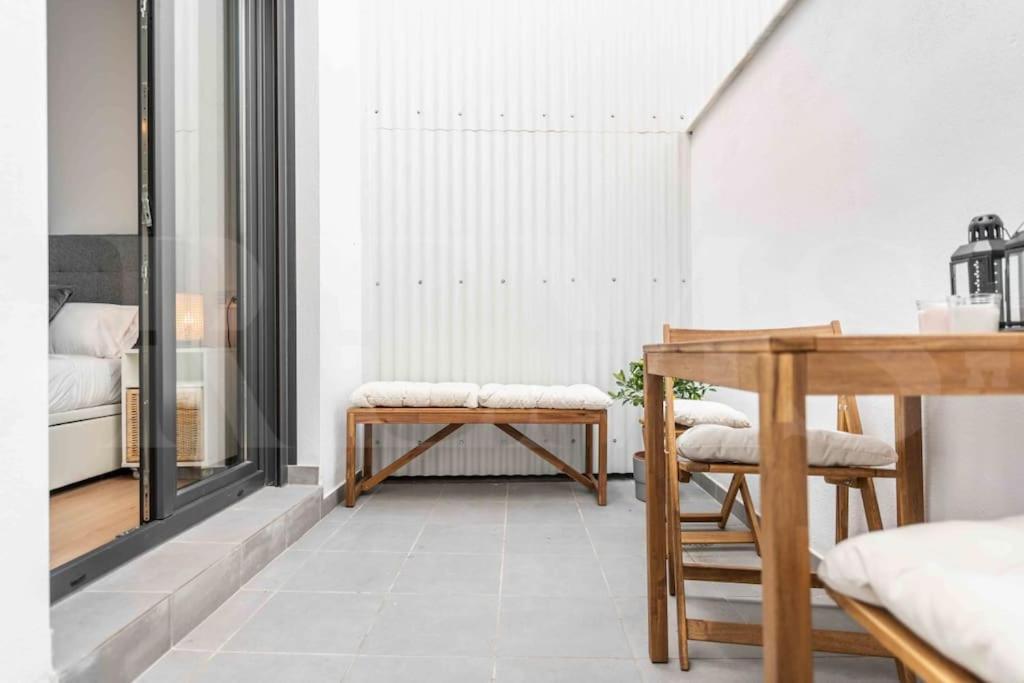 Fresh & Stylish Apartment With Parking By Rems Málaga Esterno foto