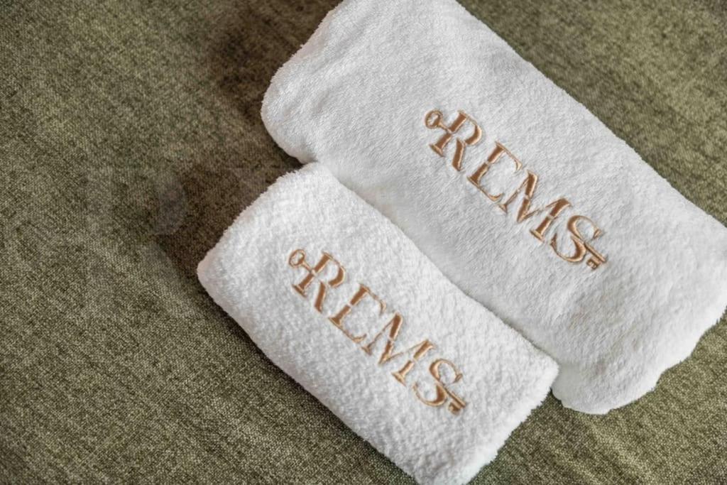 Fresh & Stylish Apartment With Parking By Rems Málaga Esterno foto